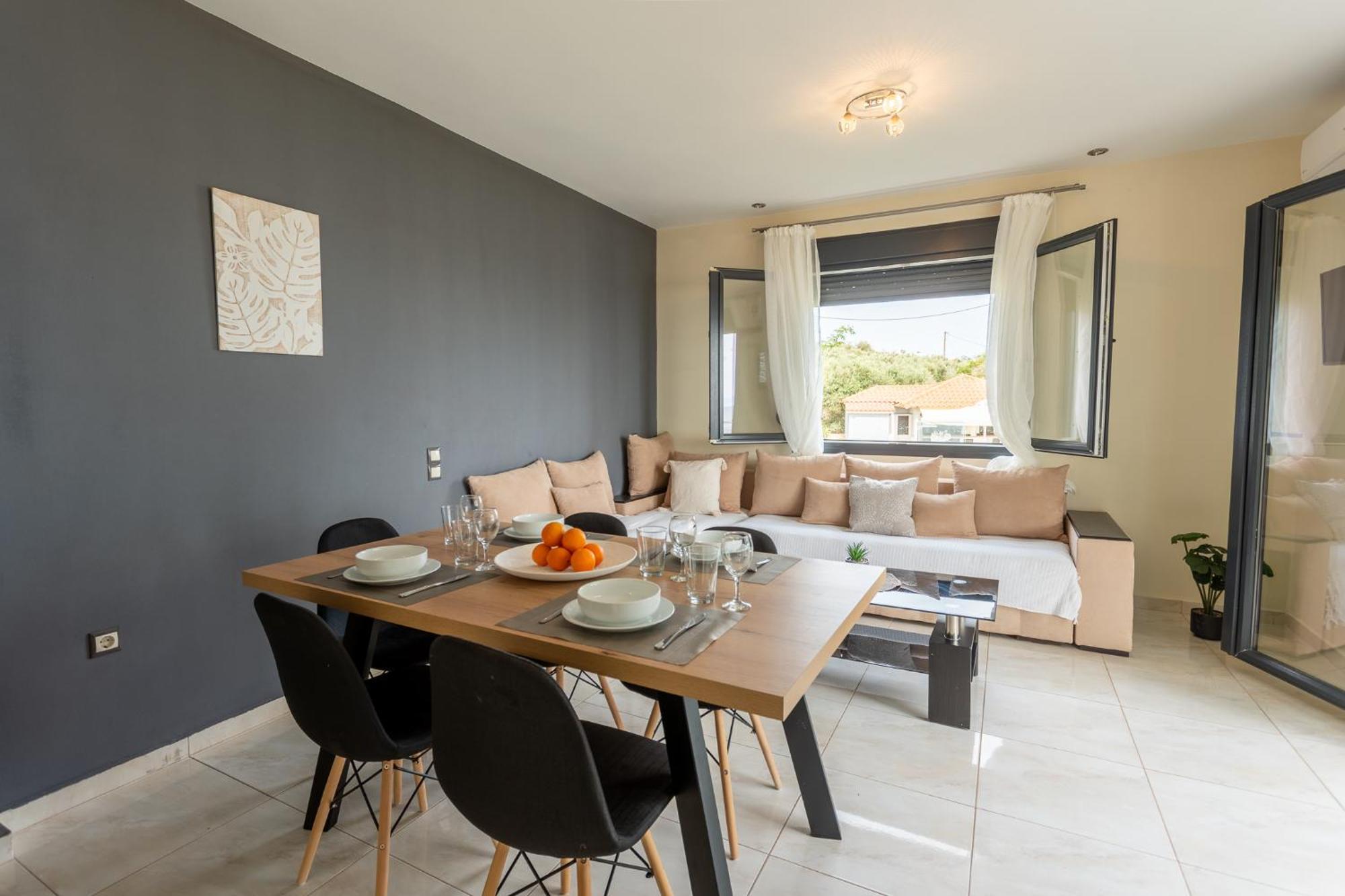 Blue Waves Luxury Suites By The Sea Plomari Екстериор снимка